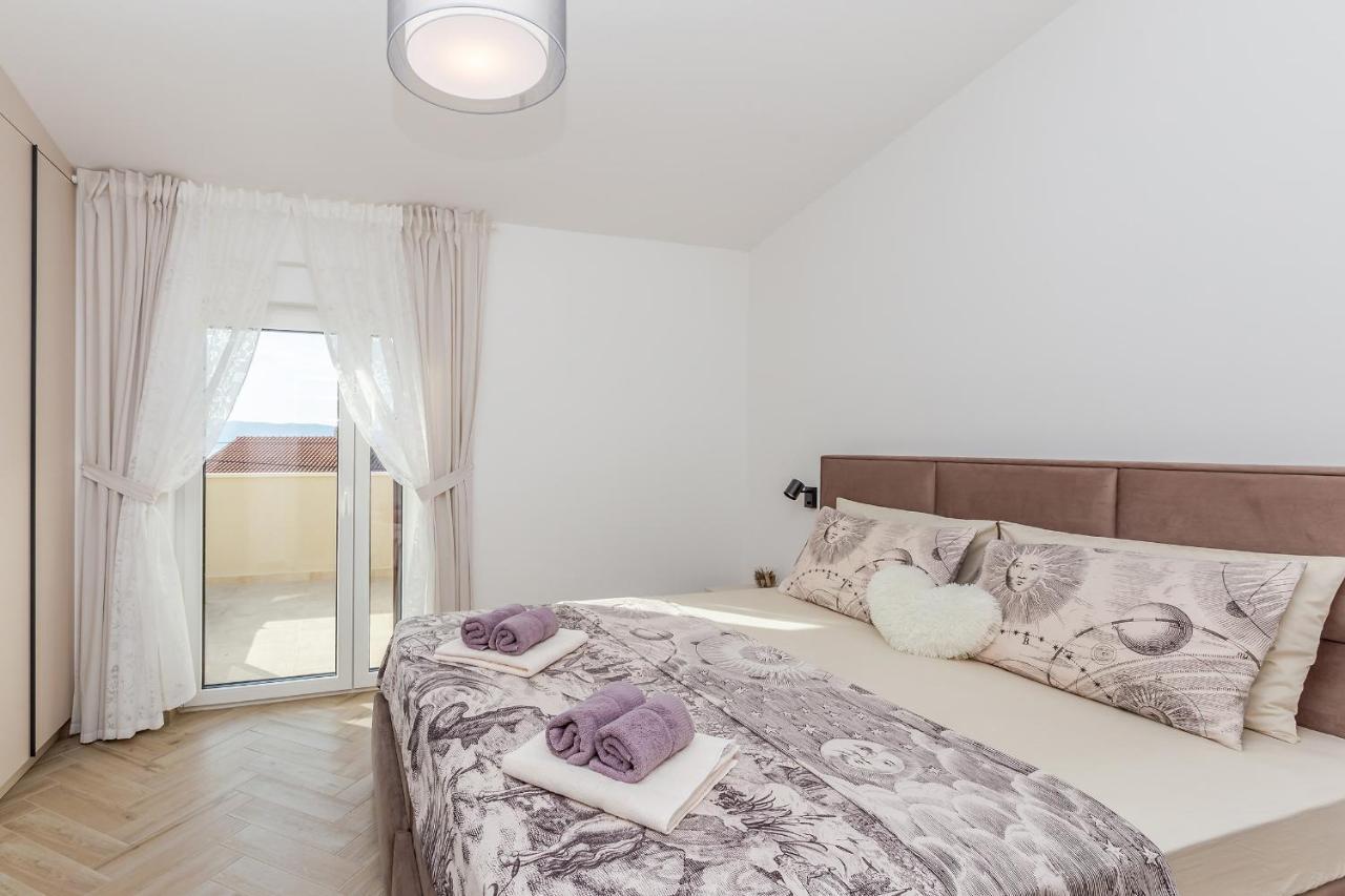 Holiday House Villa Andro Pinezići Extérieur photo